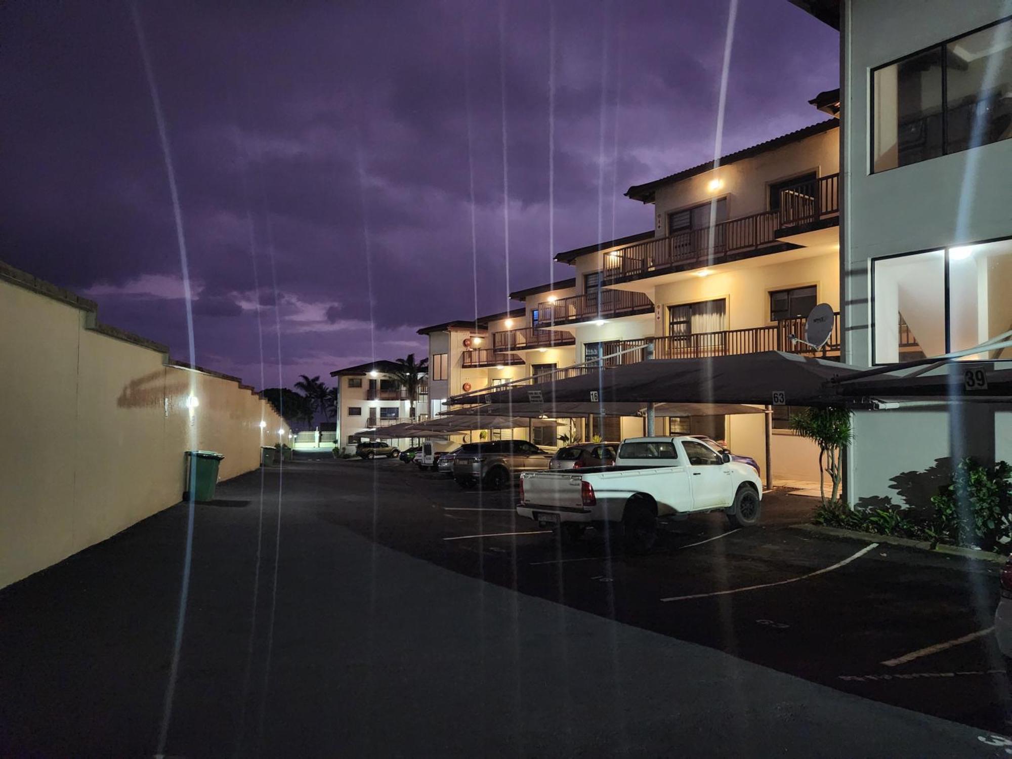 Topanga 17 Uvongo Beach Exteriér fotografie